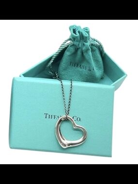 Tiffany & Co. Open Heart Pendant Necklace in Silver with Tiffany Blue Box